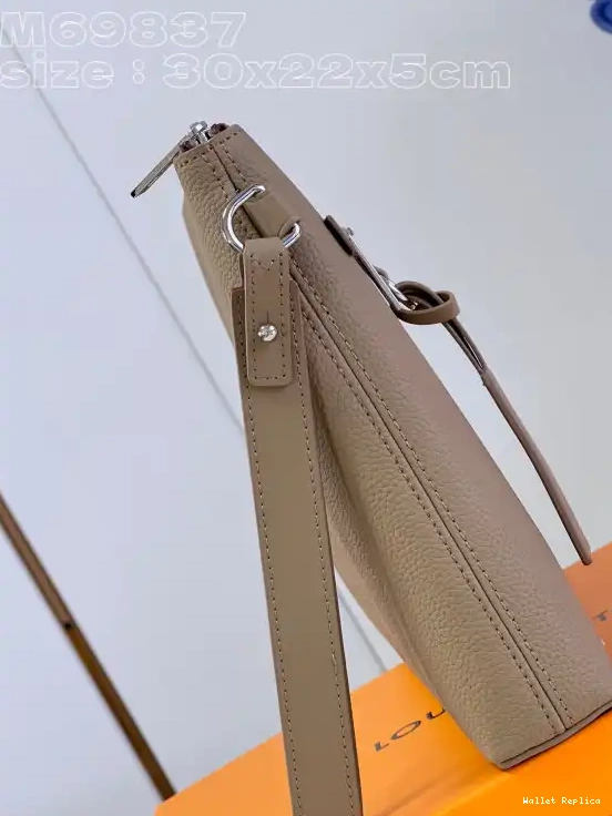 Cheap VUITTON LOUIS POUCH IPAD 0521